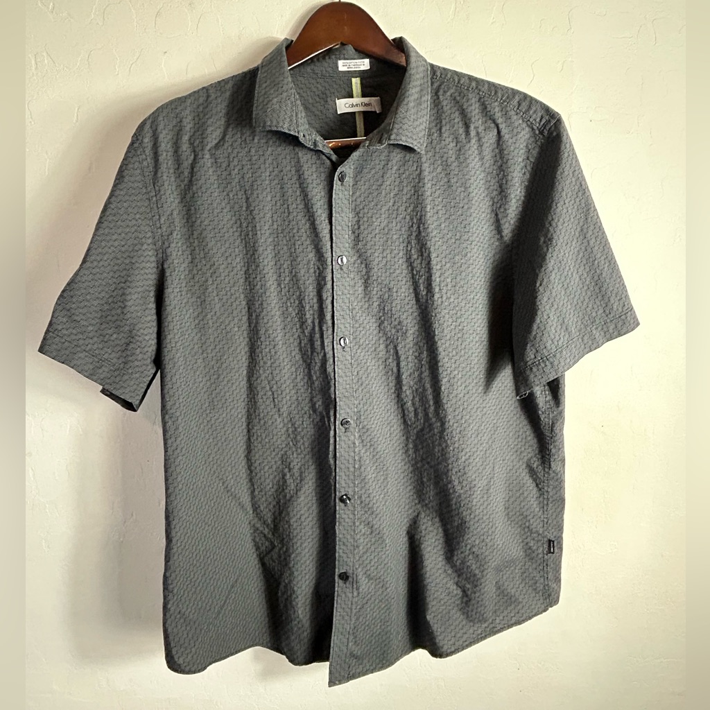 Calvin Klein Gray Geometric Shirt